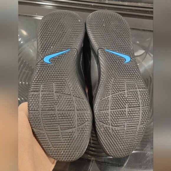 Nike Tempo Sneakers - Picture 4 of 8